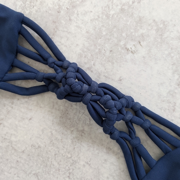 Tori Praver Seafoam Collection Strappy Side Bikini Bottom in Mood Indigo M - Picture 4 of 6